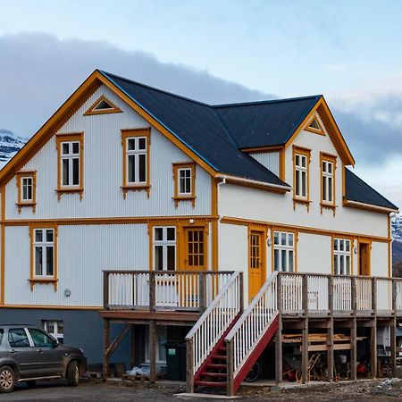 شقة Undiraldan - Steinholt, Old Music School Seyðisfjörður المظهر الخارجي الصورة