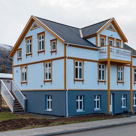 شقة Undiraldan - Steinholt, Old Music School Seyðisfjörður المظهر الخارجي الصورة